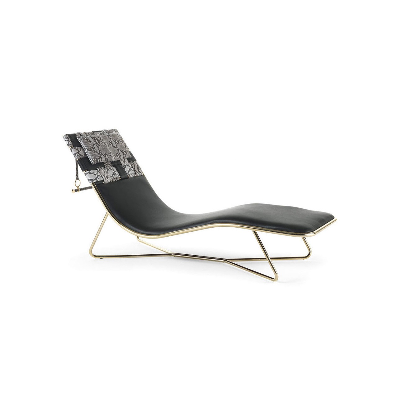 CHAISE LOUNGES