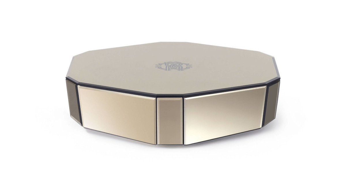 11723-RCHI_DORIAN_central-table_DOR_MAIN