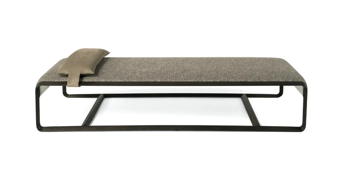 8327-GFH_WYNWOOD_daybed_F_MAIN